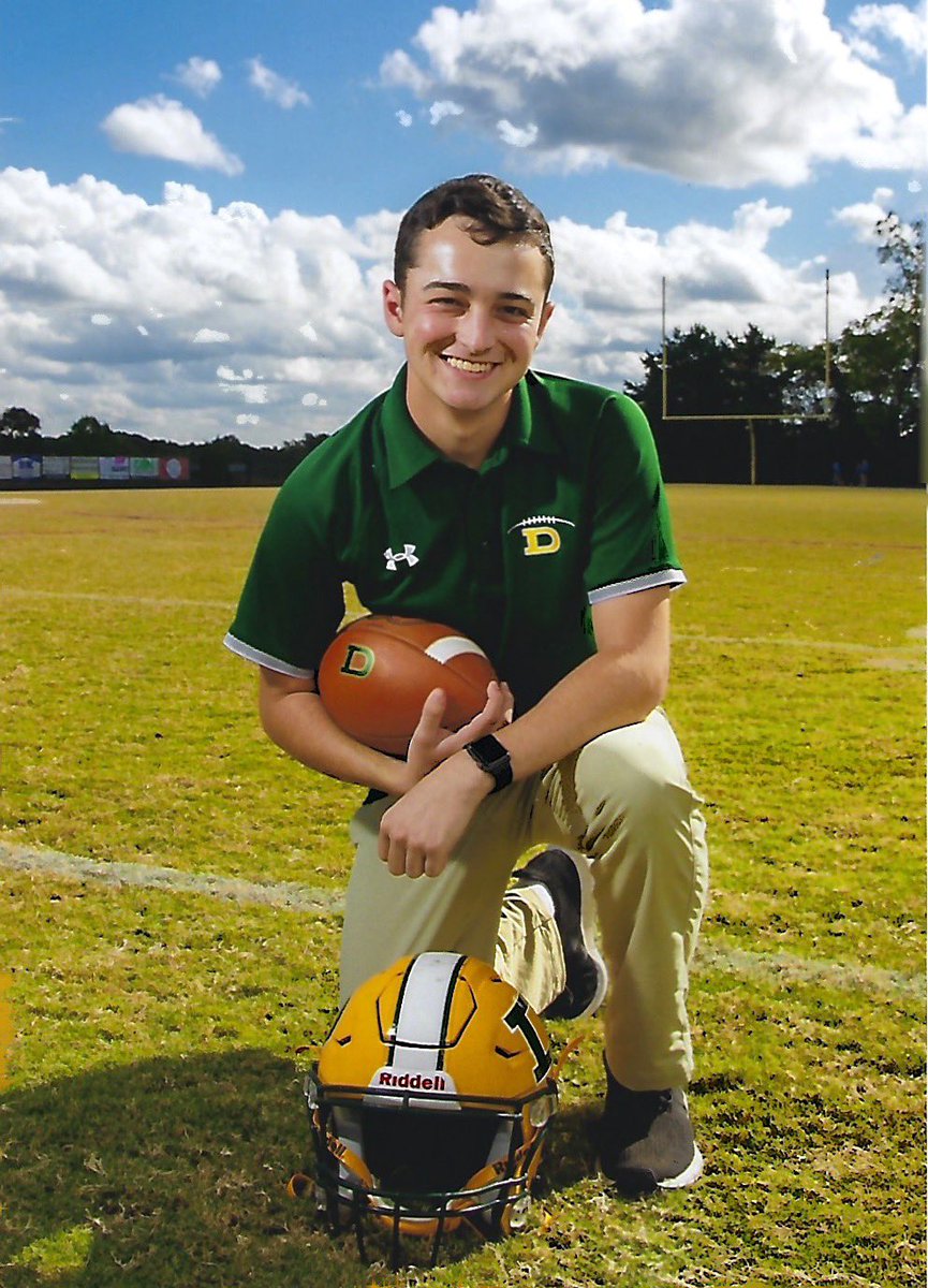 jonah_karp18's tweet photo. College Coaches and Staff: I am a Junior and Team Manager for Damascus Varsity Football &amp; Basketball in MD. 
I'm looking for opportunities to be an Equipment/Student Team Manager in College starting Fall 2023. My personal goal to to be recruited.  Any assistance would be great! https://t.co/llOXNjZzTv