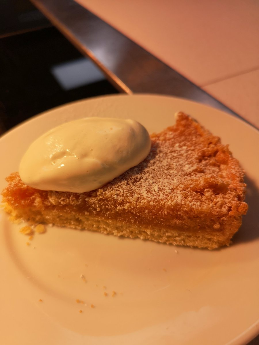 Homemade Treacle tart, for the return of the borders evening tea
Happy New year everyone x
