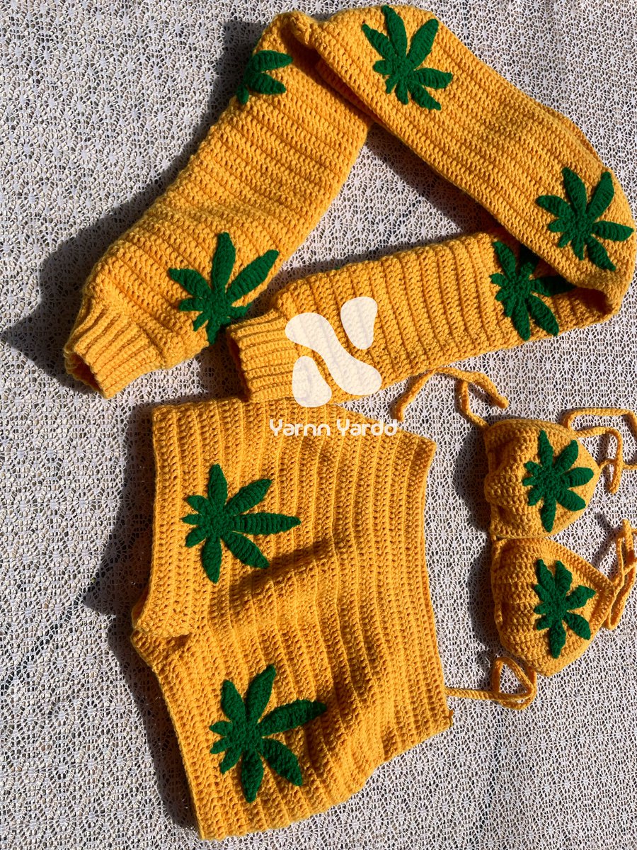 _Eyram_'s tweet photo. A thread of my favorite crochet pieces made last year? https://t.co/hRRnBl7M05