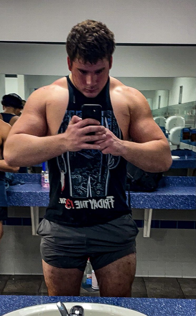 6’1.5 255lbs Lean!
DE/OLB/IDL
Only getting bigger stronger and faster by the day!
<a href="/MrNoOffseason/">Coach R. Williams</a> <a href="/HollisterCoach/">Jerald Hollister</a>