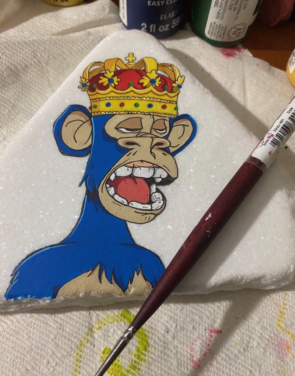 rockartworkz's tweet photo. This is my first @BoredApeYC #8782 I freehand painted the imported stone then added jewels to the crown and glazed it. I don’t own this ape but had permission to make it. I regret adding the light blue highlight but pretty happy for my 1st attempt. What do you guys/gals think? https://t.co/MiOGZ87BpO