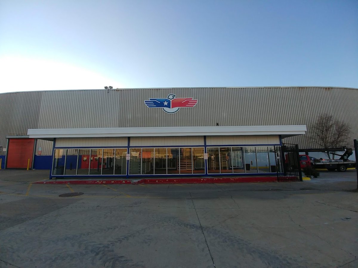 DesignGroupSign's tweet image. We are very proud to have worked with #USMedicalGlove and the US #DepartmentofDefense to create signage for such an important company during the COVID-19 #pandemic. Many thanks to them for trusting us to make #signage that captures their important mission and values.