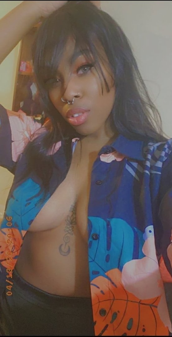 keekeexbabyy's tweet photo. Ouu I'm curious do tell! :3 
P.s I do wanna do more collabs this year so def let me know! https://t.co/FELSgG59bo