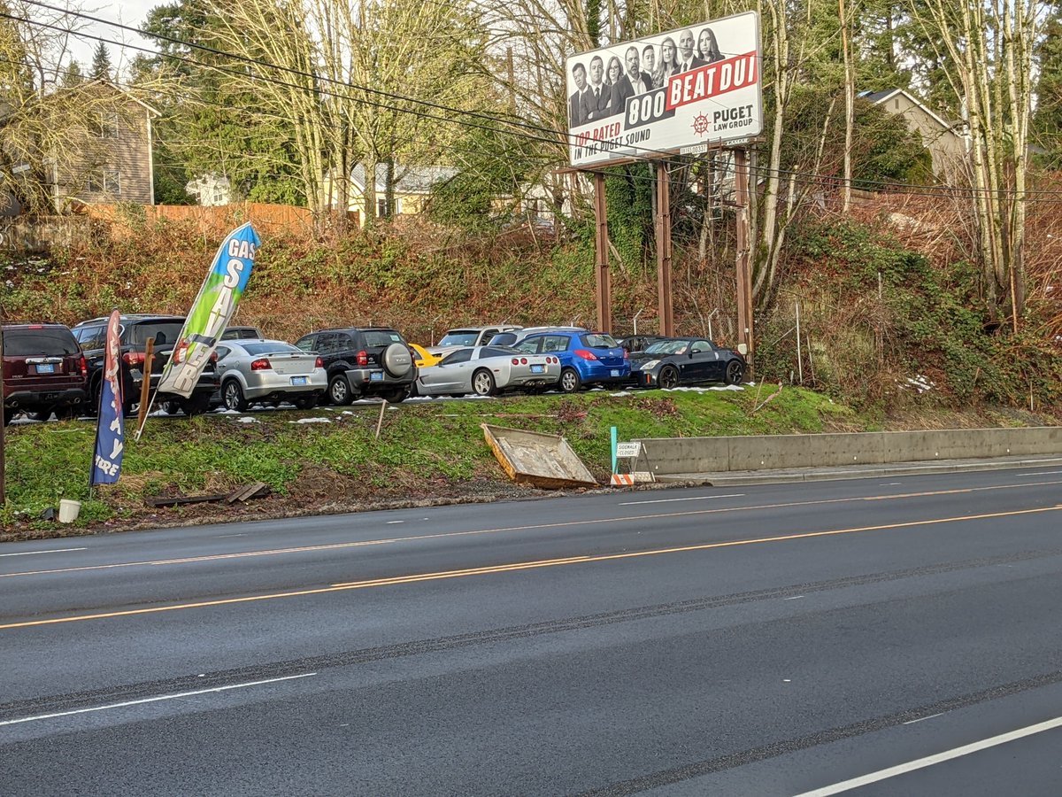 Love this new sidewalk on Lake City Way. Drops you off right where you want to be, in a mud puddle next to a car dealership.

@LCW4PPL