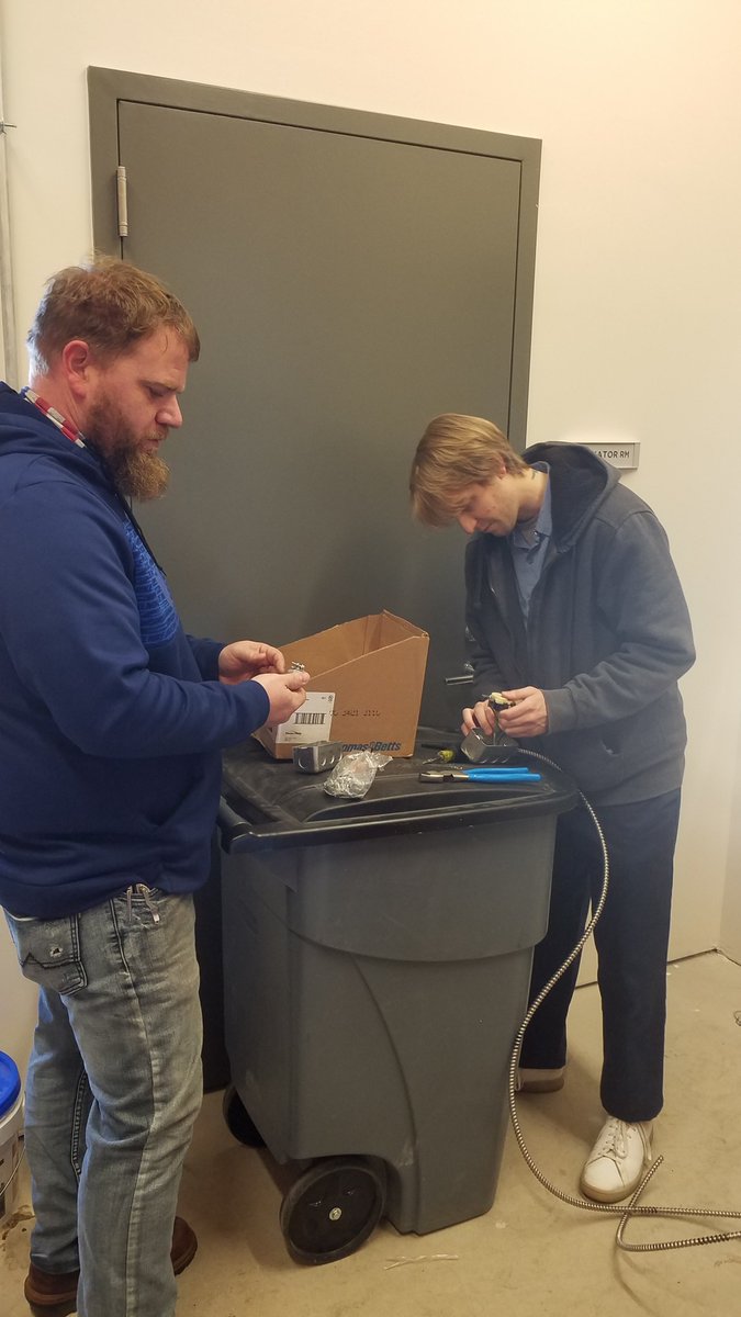 MDDGS's tweet photo. Along with reviewing the operation of 138 variable air volume boxes throughout the structure, they also added remote sensors to the building's equipment to detect problems in advance. #DoingGreatService https://t.co/QwwW2qnNff