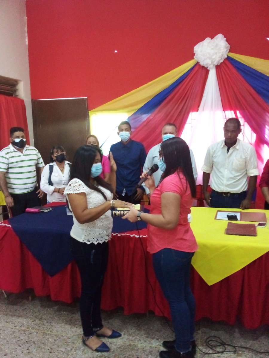 alcaLosTaques's tweet photo. Instalada cámara municipal en Los Taques para el periodo 2022 la alcaldesa @mariarcayan21 Juramentó a @annolysarias como presidenta, a @Luis.eduardon21 vicepresidente  y a @jhonnyrjlt secretario de cámara esta será la junta directiva para este periodo https://t.co/5a5MjW164g