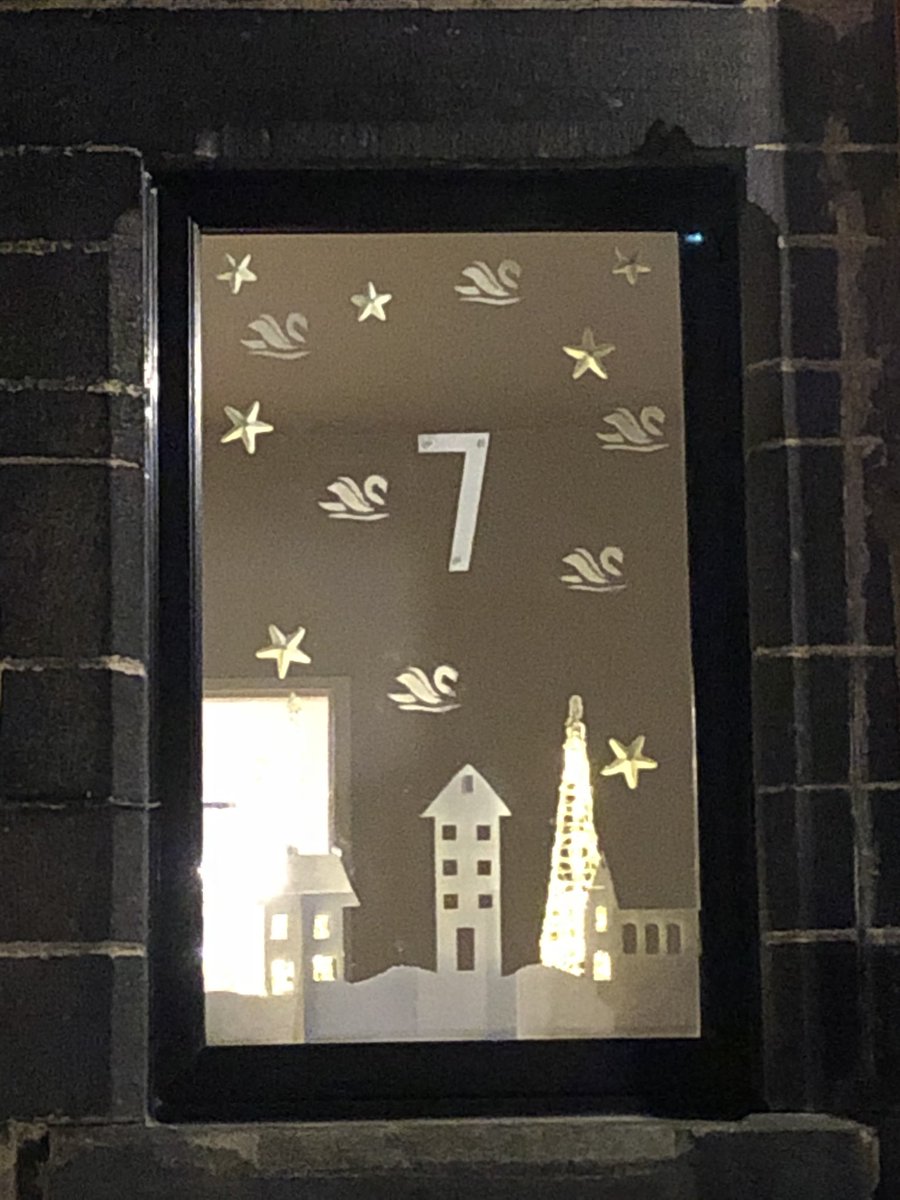 Uppermill_Advent tweet media