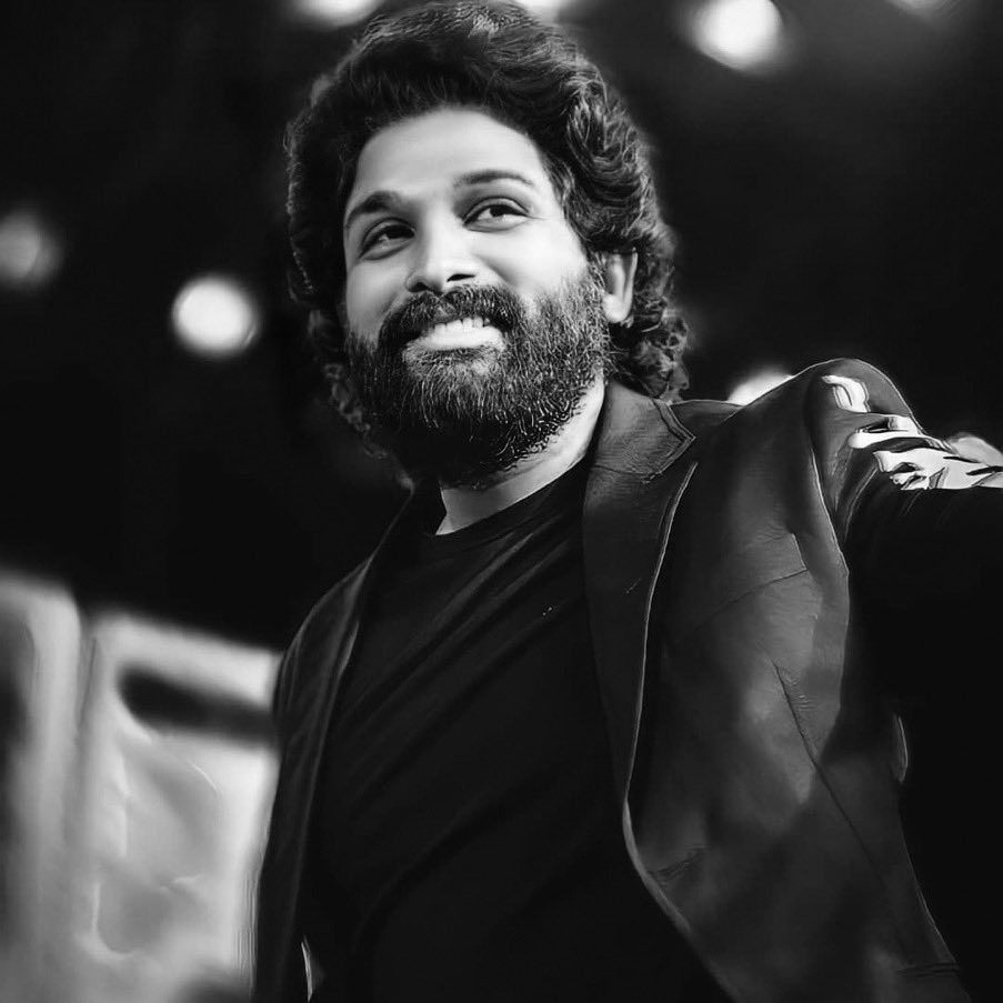 YoursCinema's tweet photo. .@alluarjun's success 💖

Rise above hate https://t.co/uhamweJfDl