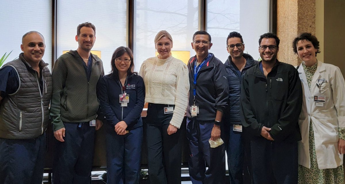 UTSW_Surgery's tweet photo. In 2021, the Division of Surgical Transplantation performed a record 373 abdominal transplants. This would not be possible without the help of organ donors. https://t.co/0wefvCH6oM (1/2)

#DonateLife #utswsurgery #transplant #liver #kidney https://t.co/MHne4aqMYF