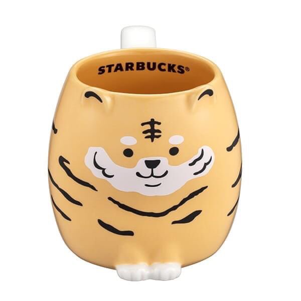tunayo's tweet photo. Starbucks Taiwan: Year of the Tiger 😭🙌🐯 https://t.co/taxs5P9Ytn