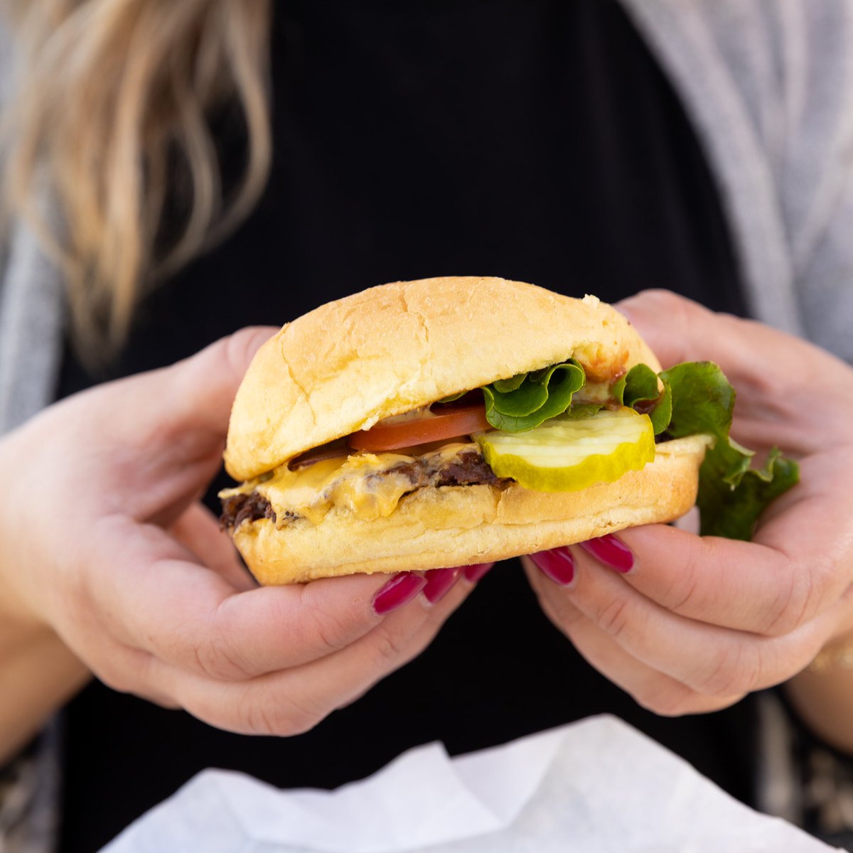 UniversityStn's tweet photo. New Year, same love of @Smashburger https://t.co/6T3cGn4YOL