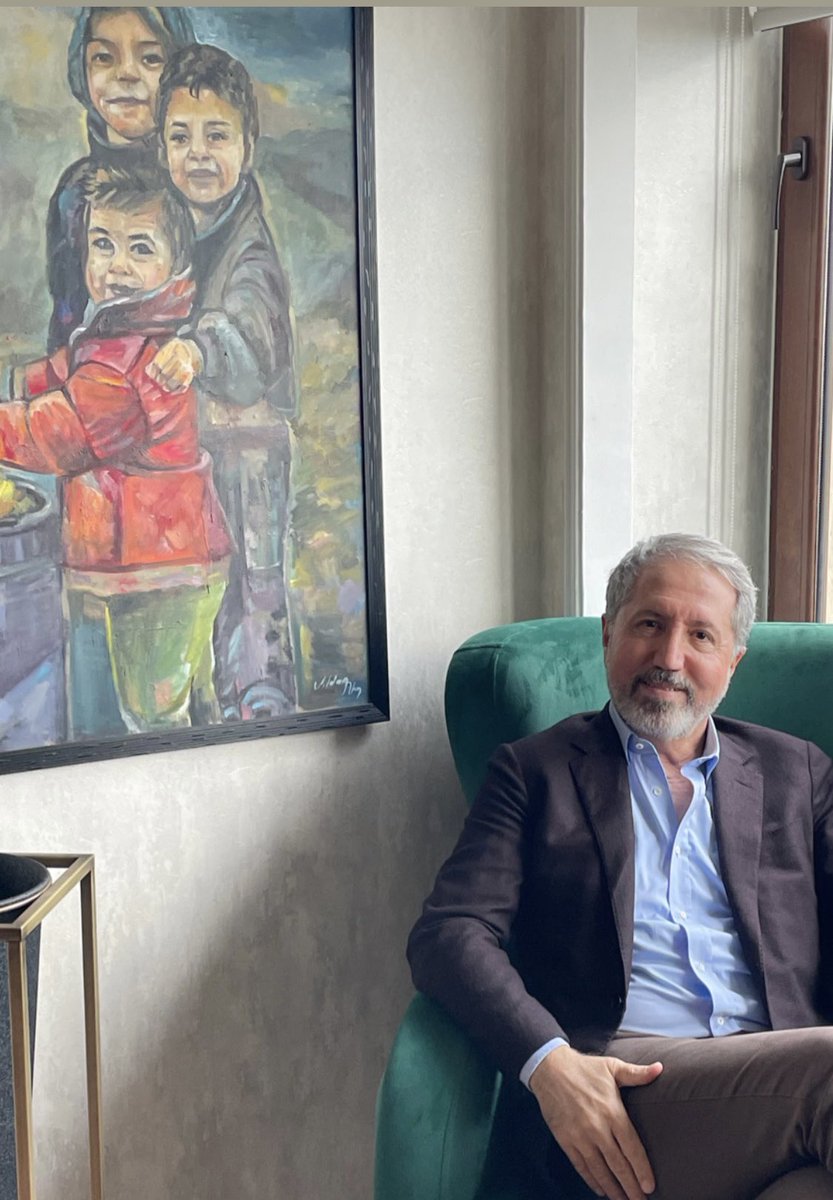 yucelceylancom's tweet photo. Bütün çocuklar
Yokluk bilmesinler
Et,şeker,süt bulsunlar
Giyimli,tok ve rahat
Gitsinler okullara
Sınıflarını geçsinler.
Büyükler biraz daha yorulsun
Onlar da büyüsünler
Onlar da mesut olsunlar
Geçti,kaç savaş ezikliği
Çocukları düşünsünler
Çocuklar iyi gün görsünler." https://t.co/gem2tUhxjj