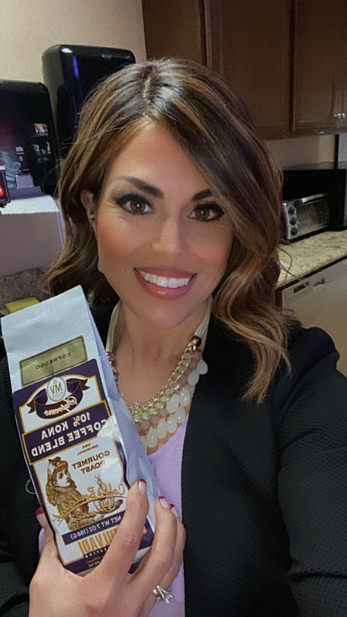 ealvareznews's tweet photo. Thank you to all our viewsers who called, emailed and sent social media message on how to make coffee in a good ol’ fashion coffee pot!!
(I can’t believe I forgot😜)
#morningnews #newsanchors #newslife #newsroomproblems https://t.co/CVxqqWt5OY