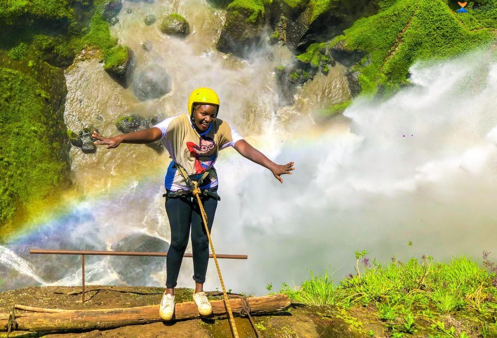 SamMusau1's tweet photo. Abseilling at sipi falls!

Whatsapp/call +256781827693. https://t.co/umh97BpkQM