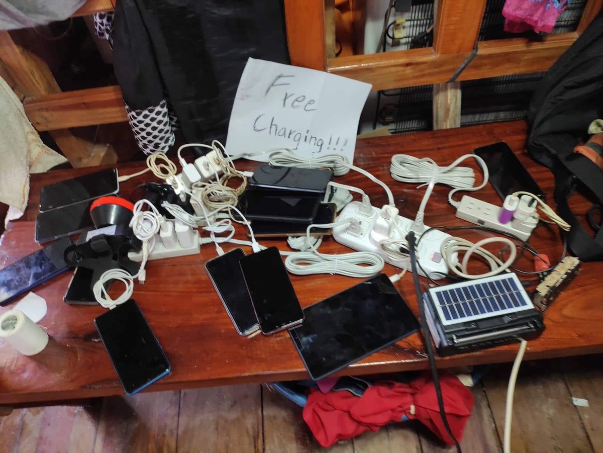 janice_arribe82's tweet image. Thank God i was Able to Provide Generator for My Family &amp;amp; For the Whole Village too,we offered Free Charging at Home. My Simple way of Giving Back &amp;amp; Thanking God for Sparing my Loved Ones Lives During theCalamity. #TyphoonOdette #TyphoonRai #siargaoneedshelp #ofwksa #pinoyabroad