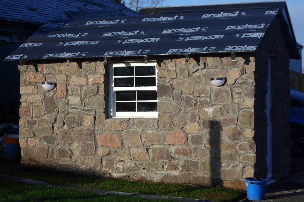 bsloan63's tweet photo. Ready for the slate now. Better get on YouTube to learn that skill 😂 #bothyproject #selfbuilding https://t.co/vrTxB2hg6G