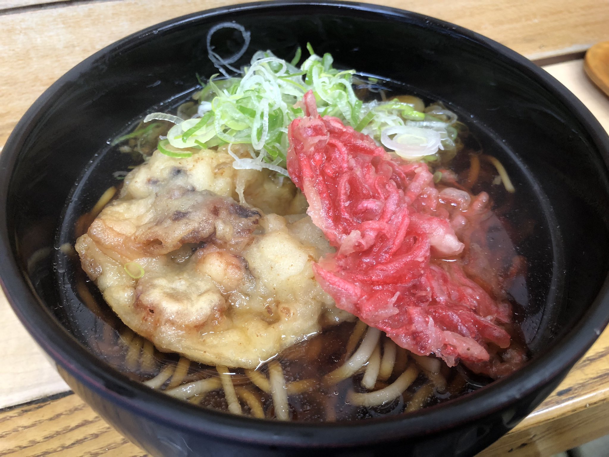 Simitaku 紅しょうが天 いかげそ天 六文そば中延店 朝イチのジム後に久々訪問 汁が優しい感じに変わった気が 天種のフォルムも やはり平日営業のみだと来るのは厳し 機会みつけてまた次回でご馳走様 路麺 Tachisoba 大衆そば 六文そば