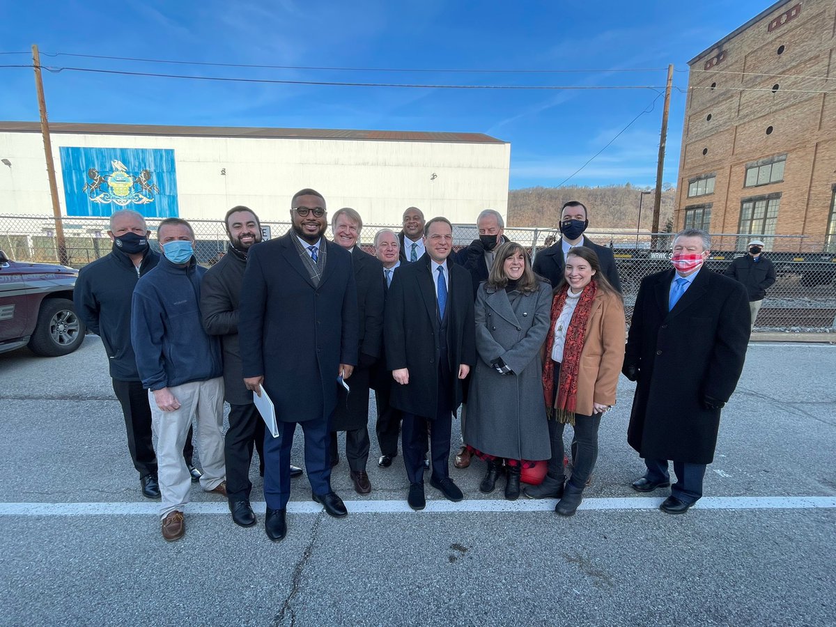 brewster4senate's tweet photo. Very excited to join so many of my colleagues this morning to endorse State Representative @AustinDavisPA for Lieutenant Governor of PA! Austin, along with Attorney General @JoshShapiroPA as our next Governor, will make a great team for Pennsylvania 🇺🇸 https://t.co/CDgQnzJPYK
