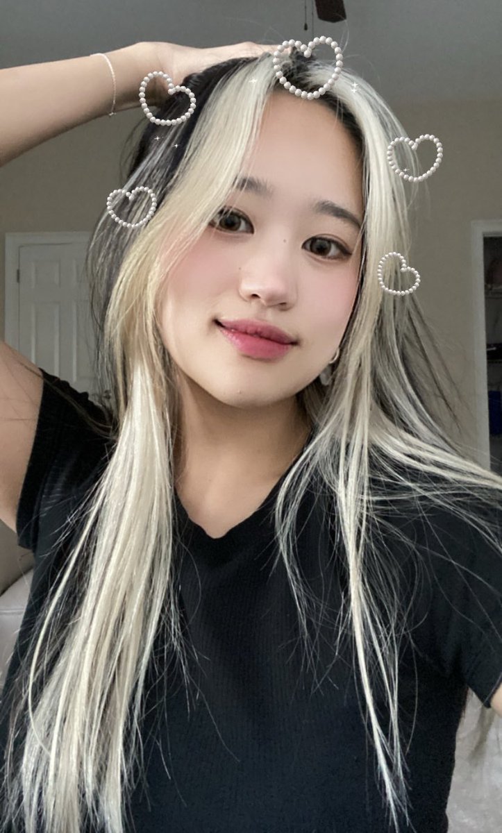 elly✧･ﾟ tweet media