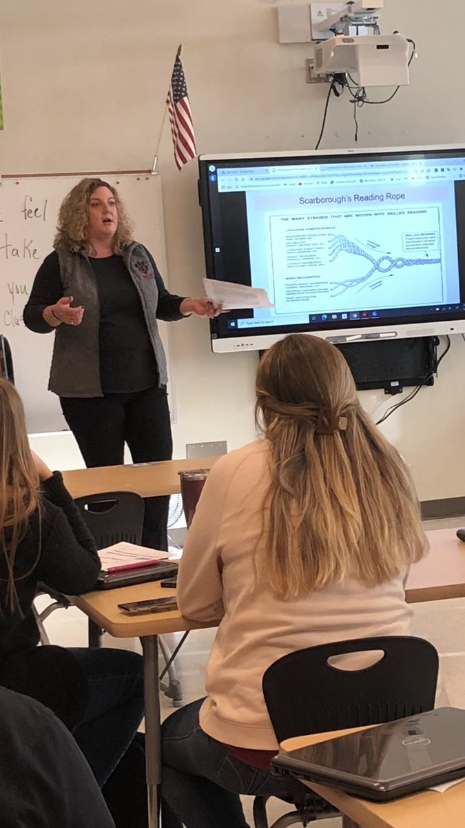 halleykimberly's tweet photo. ⁦@CESTigerPride⁩Teachers hard at work learning today at Professional Development day. Getting better every day! 🐾🐾 https://t.co/CBpluSl5Lb