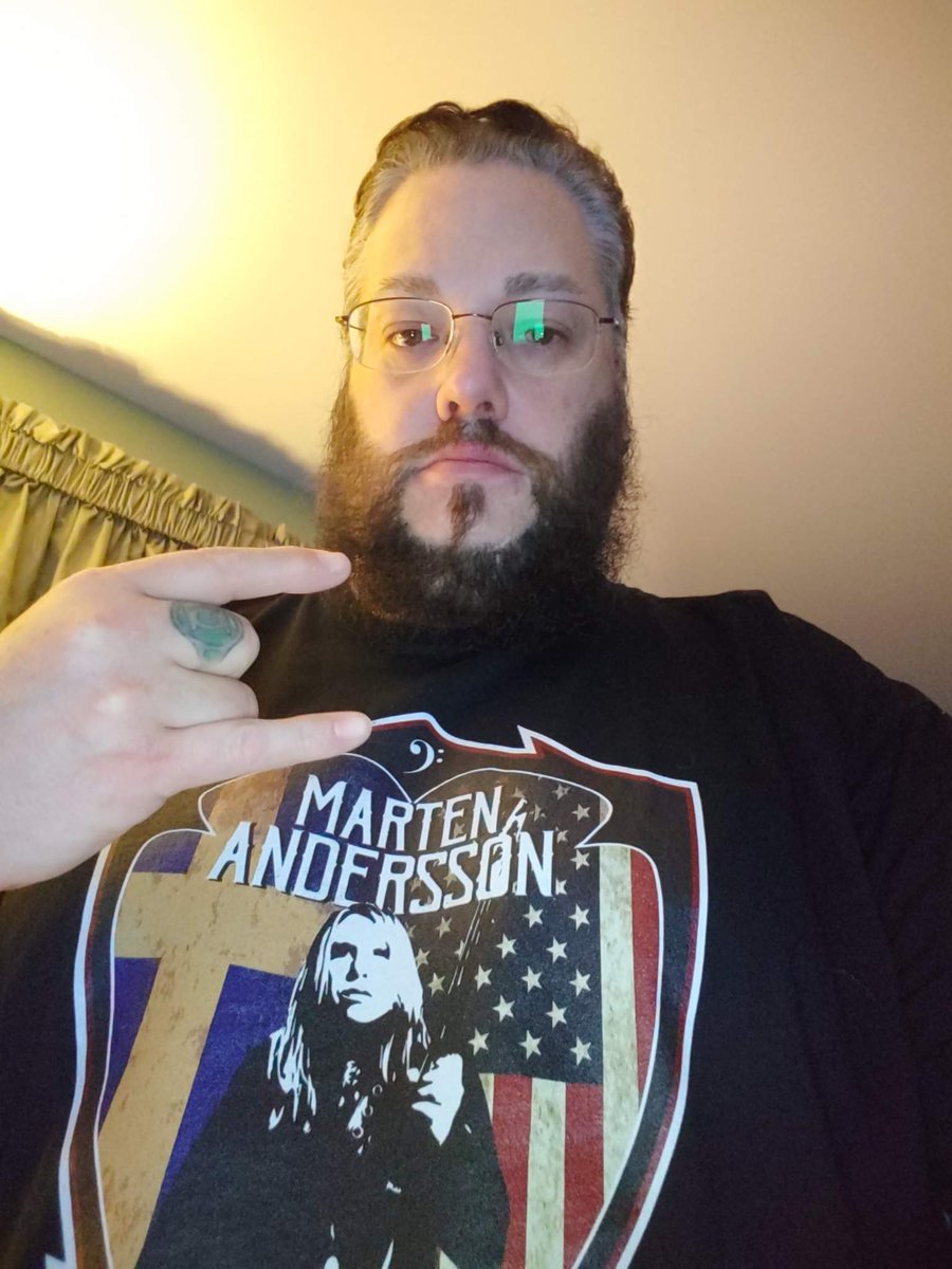 anderssonmarten's tweet image. Ed Mathews sporting his new Marten Andersson regalia! Thank you Ed for supporting independent artists and bands during this difficult time. Looking good! To get yours: marten.cc/shop
#martenandersson #martenanderssonbass #metalmerchandise #rockmerchandise