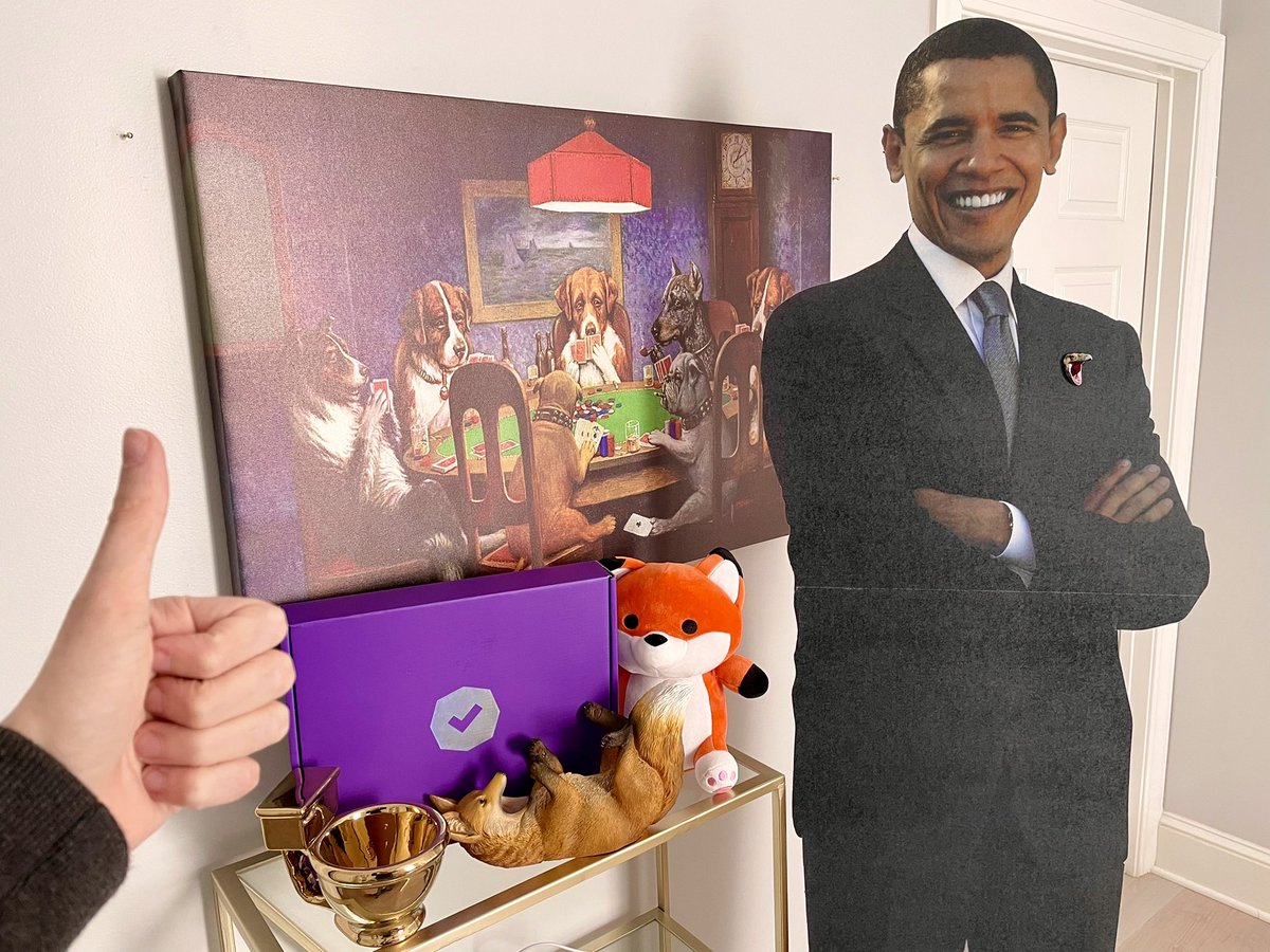 FundyLive's tweet photo. decorating my house nicely https://t.co/jDZiAUFX4i
