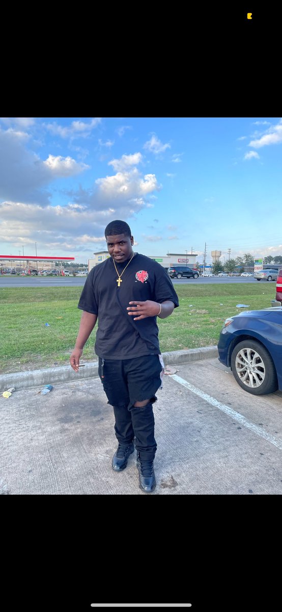 bigbenno's tweet photo. Looking at the man I’m becoming it’s getting scary🦍🙏🏾 https://t.co/rwQg3JFqsC