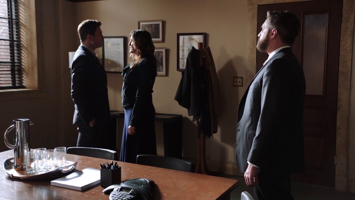 toni_lo_'s tweet photo. Barba got to be crawling out of his skin watching this interaction https://t.co/UesBo0Z7Pf