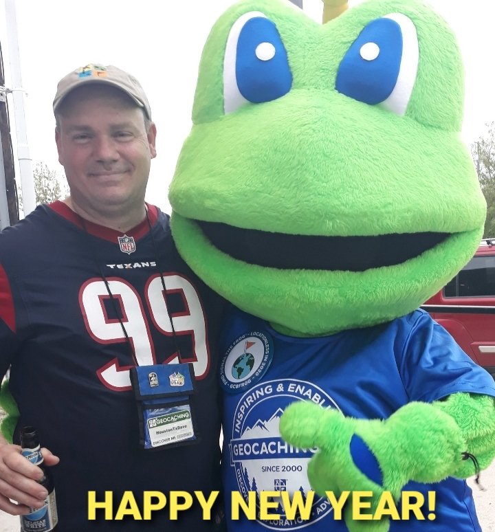 runningtexas5k's tweet photo. Happy New Year from HoustonTxDave and #SignalTheFrog #2022 #houstonMarathon2022
#Geocaching #Texas https://t.co/ztEyGXIApO