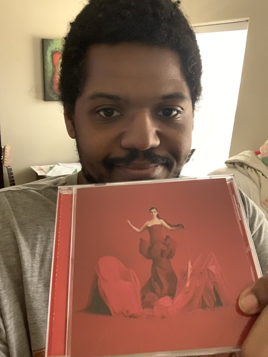 <a href="/SelenaFanClub/">Official Selenators</a> <a href="/selenagomez/">Selena Gomez</a> <a href="/RecordingAcad/">GRAMMYS</a> That was awesome and I got a album too ❤️😍✊🏿