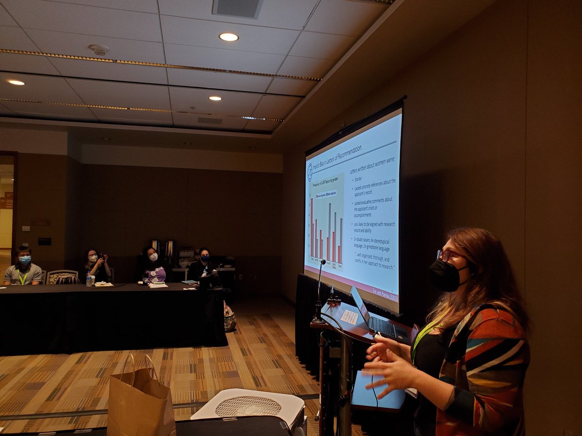 SICB_DEDB (@sicb_dedb) on Twitter photo Last talk of the Faculty Launch Workshop happening now: recruiting and supporting a diverse lab group. Courtesy of the famous <a href="/dedelyons/">deidrelyons</a> #SICB2022 Last talk of the Faculty Launch Workshop happening now: recruiting and supporting a diverse lab group. Courtesy of the famous <a href="/dedelyons/">deidrelyons</a> #SICB2022