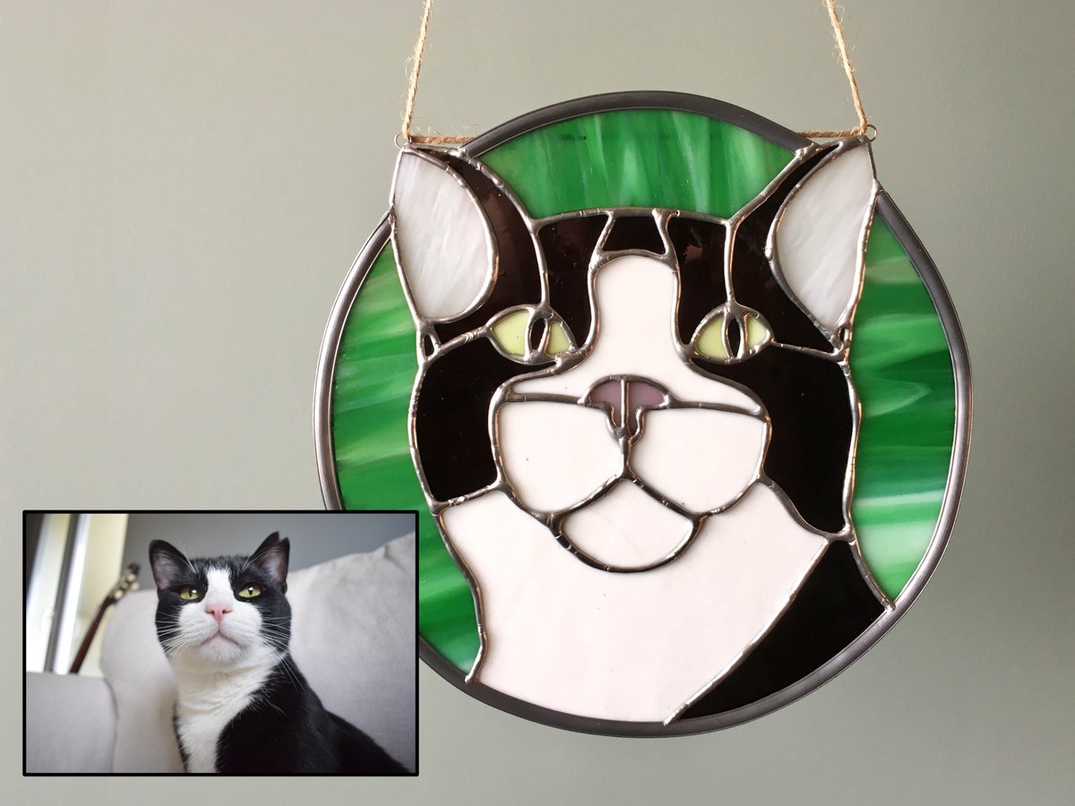 OdysseeGlass's tweet image. Good evening! #CraftBlogClub
Have you seen the latest Custom Pet Portraits of OdysseeGlass? Find it in here: etsy.me/3FUlTcM
#Commissions are open even with %20 sale on #Etsy!
#CupcakeHour #SocialMumsHour #CraftBizParty #BizBubble #handmadegifts