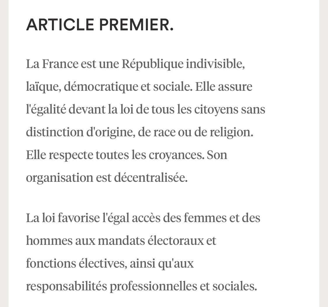 AxelOliv3's tweet photo. @EmmanuelMacron @JeanCASTEX @olivierveran il serait peut être bon de relire la constitution française.. #conseildedefense #Covid_19 #presidentielles2022 #Castex19h #CouvreFeu #bavure #Politique https://t.co/OkltnQ164s