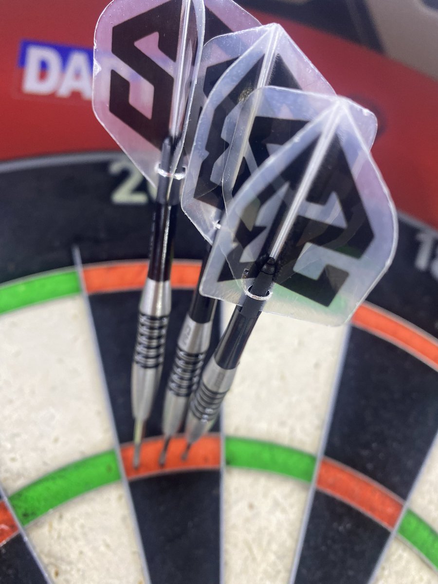 sammy_booker's tweet photo. 1st #180 of 2022 🤪🎯 https://t.co/1coV2qnXpv