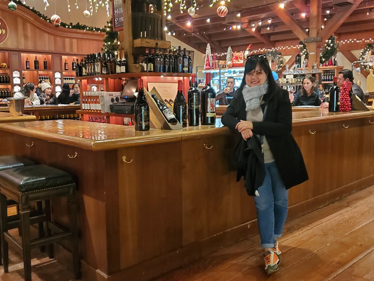 Jofel00's tweet photo. Wine Tasting! #napavalley https://t.co/ba4RgyT38W