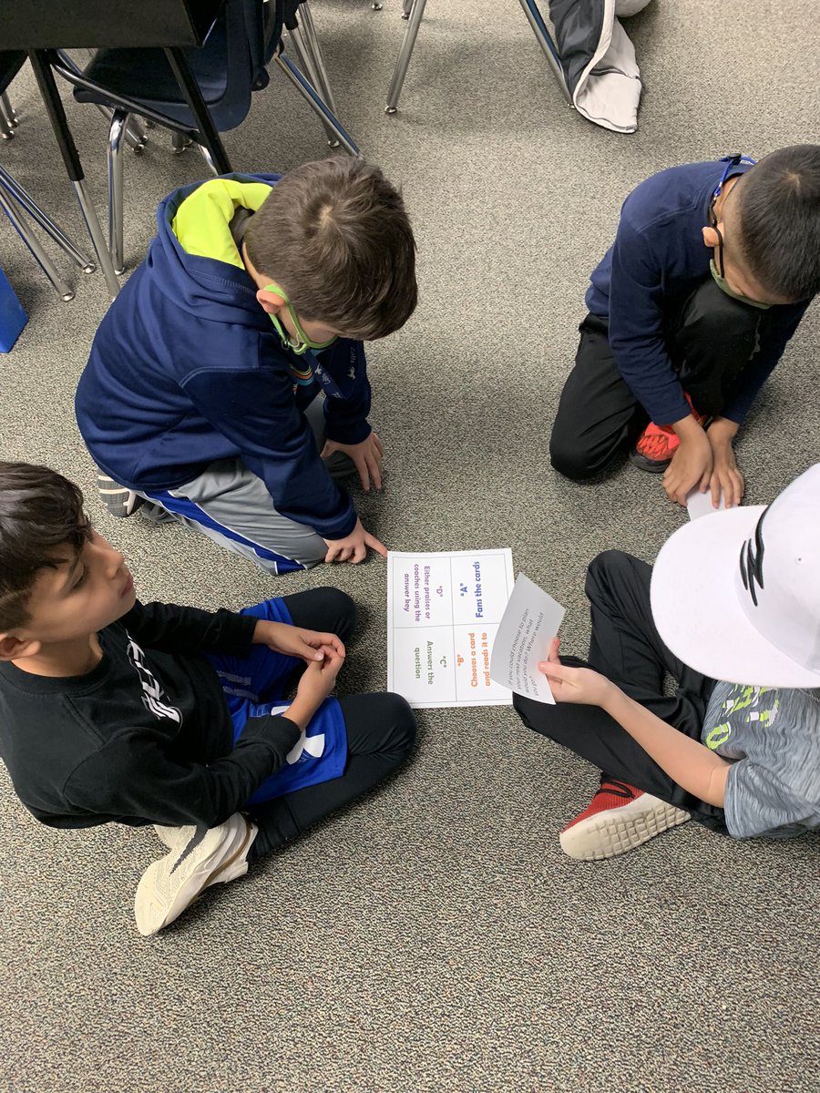 Mr_Hufford_DCE's tweet photo. After learning a new Kagan strategy yesterday (fan and pick), I wanted to try it out with my kiddos. Boy, they didnβt disappoint! Students had a great time asking, answering, and praising their answers about their winter break. We all had fun! #greatnesswithin #kaganstrategy https://t.co/v5ekwdLgwv