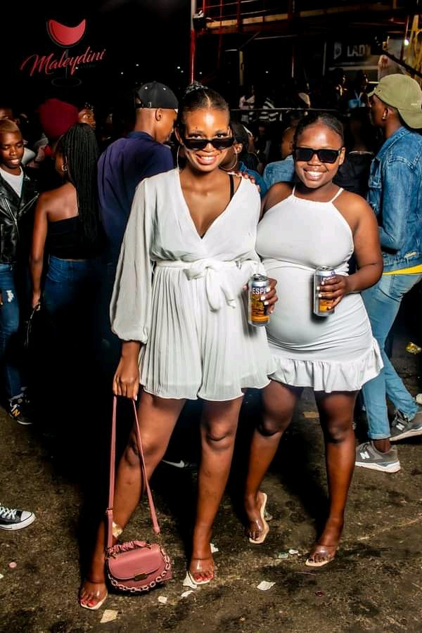 Ta.biscuit99 tweet media