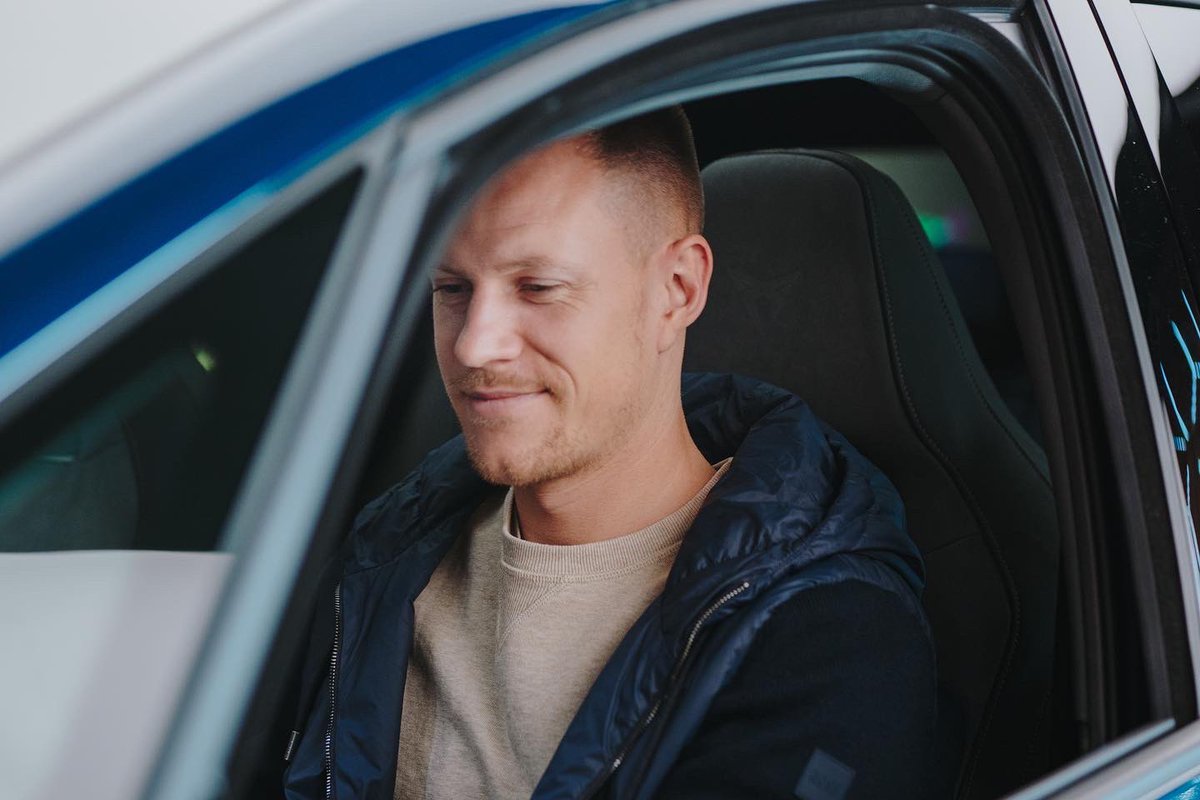 The #CUPRABorn. Pure electric.👌🏻⚡️
<a href="/CUPRA/">CUPRA</a> #ImpulseOfANewGeneration