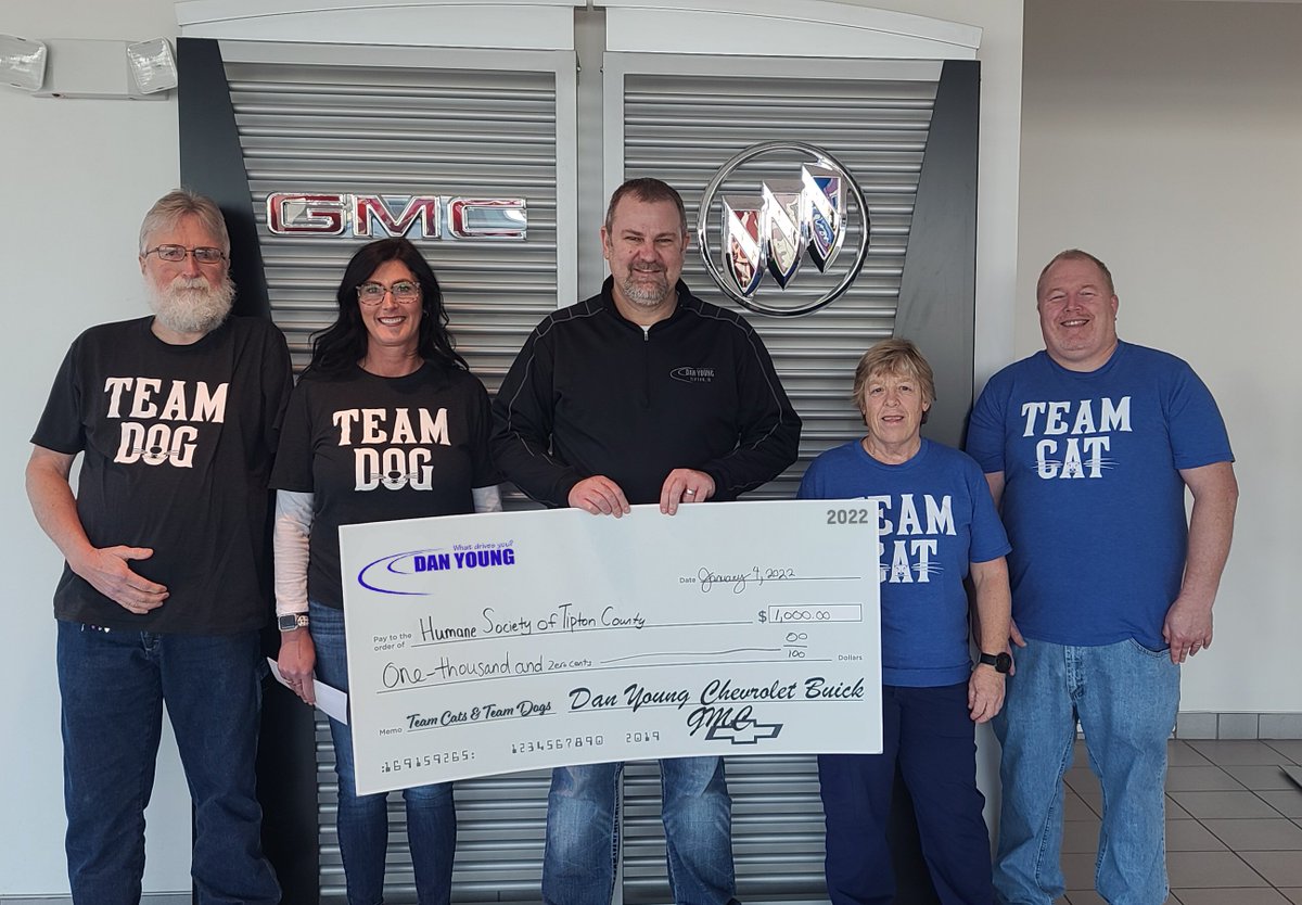 NickDChevyGMC's tweet photo. Congratulations to the Humane Society Of Tipton County on winning the $1,000 from our local giveaway! Thank you for all that you do!!! 🐕🐱 https://t.co/GcmgZjiHW6