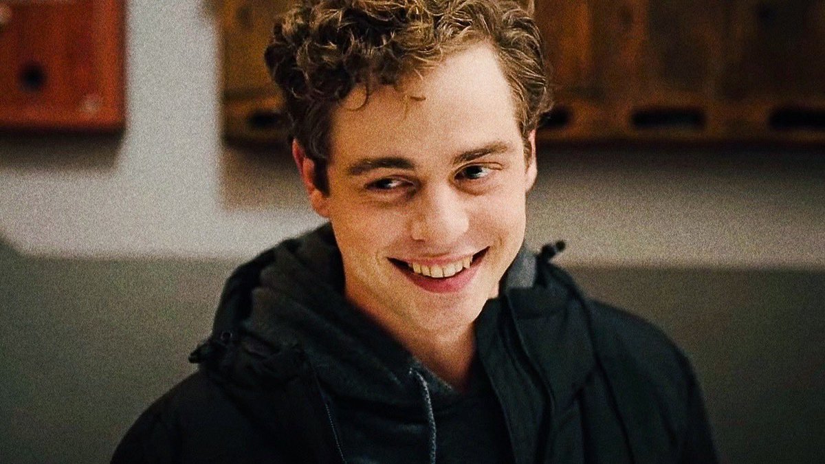 egneredits's tweet image. “You know she&apos;s in love with me.
She will go anywhere I go.”

#egner