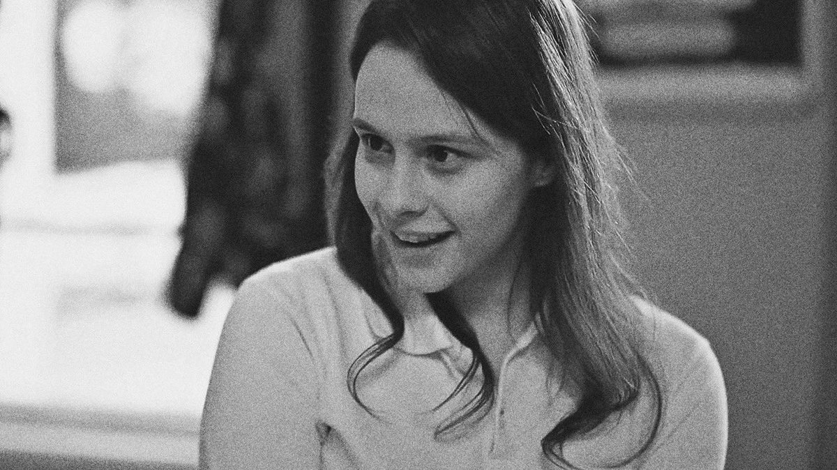 egneredits's tweet image. “You know she&apos;s in love with me.
She will go anywhere I go.”

#egner