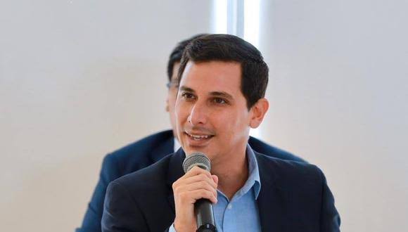 ▪︎Si mañana fueran las elecciones Municipales y Regionales 2022, por quién votarías para LIMA? 
RT 🔃 Rafael López Aliaga
MG ❤ César Combina

Otro: Comenta 👇🏻