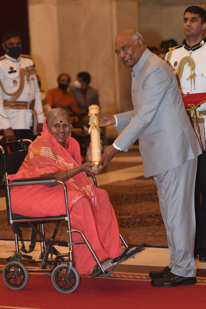 MayankKDhakad's tweet photo. A true social worker Mother of Thousands of Orphans &amp; a great personality, Padmashree #SindhutaiSapkal is no more. #Sindhutai 
Hardik Shardhanjali🙌🙏 https://t.co/nHZpWsZZ66