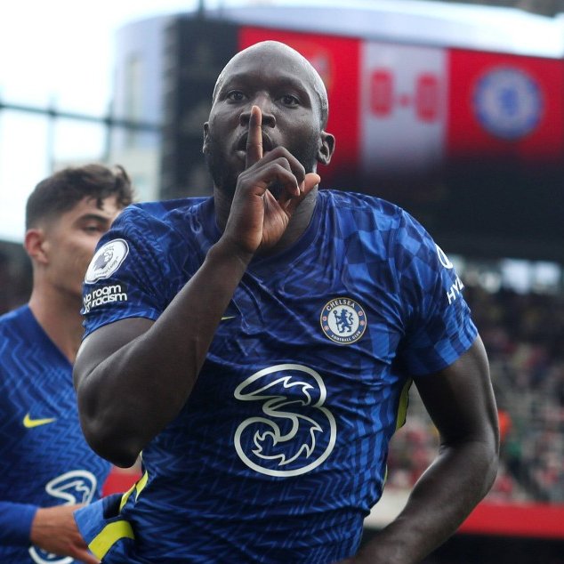 SurpriseShirts's tweet photo. If Romelu Lukaku is IN THE SQUAD for Chelsea against Spurs tonight, we'll giveaway a https://t.co/4LKMjq9uK9 Mystery Box 📦👕

👇 How to enter
♻️ Retweet
✅ Follow us

That's it! Good luck 🍀 https://t.co/NPc9avGwaj