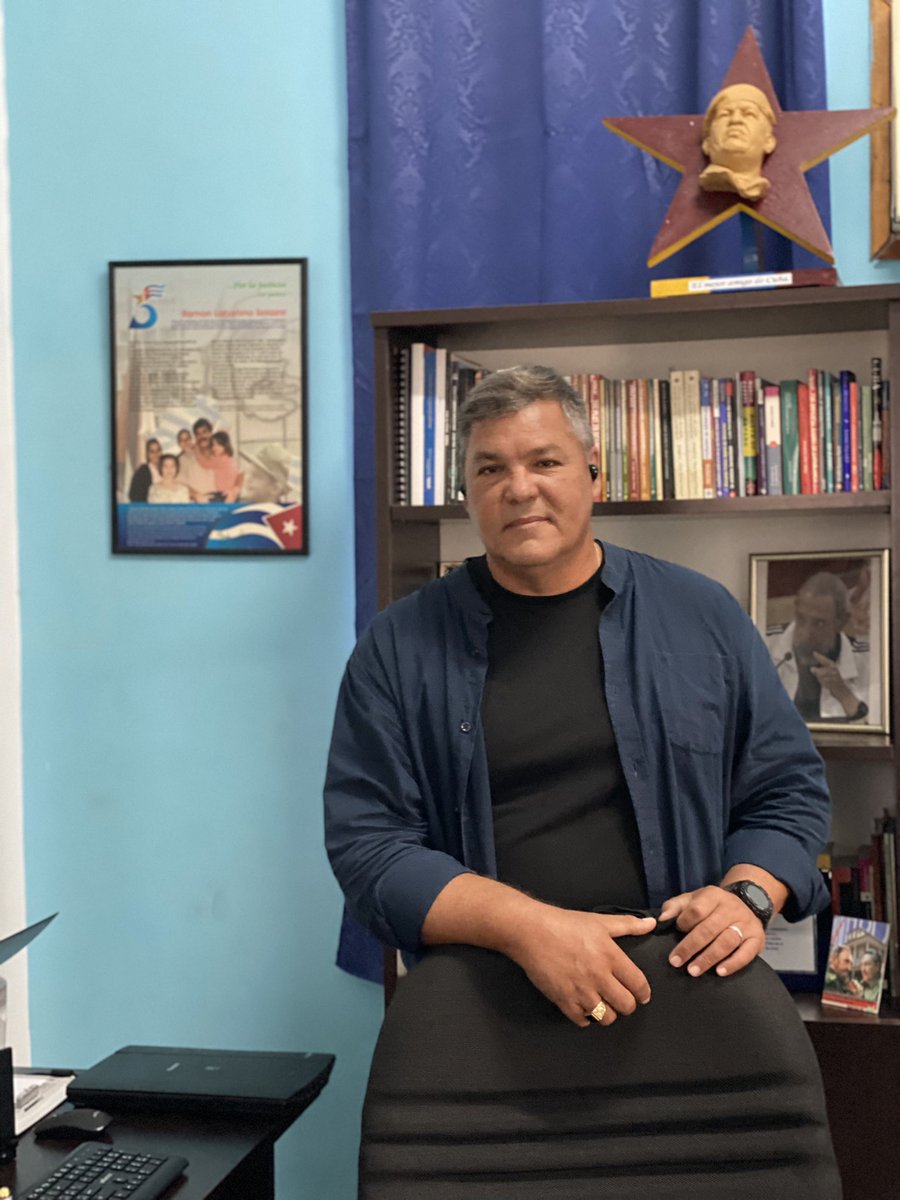 SoldadodeFidel's tweet photo. Nosotros nos mantenemos de pie y peleando, mientras otros lloran, los cubanos seguimos firmes y optimistas  en otro año más de victoria de la Revolución Cubana. Aquí no hay miedo ni dudas, sino la voluntad férrea de nunca rendirnos y crecer. #CubaViveyAvanza https://t.co/9z4vOq2Sh5