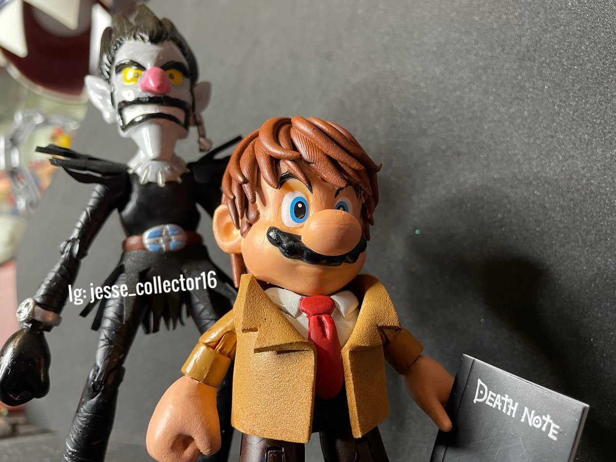 weirdcollector's tweet photo. Nintendo x Death Note #DEATHNOTE #Nintendo #toys #supermario #mario #toy #ryuk #l https://t.co/43g7blOf0k