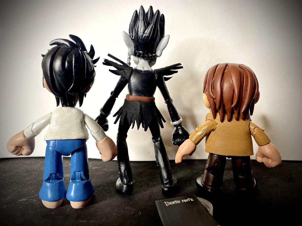 weirdcollector's tweet photo. Nintendo x Death Note #DEATHNOTE #Nintendo #toys #supermario #mario #toy #ryuk #l https://t.co/43g7blOf0k