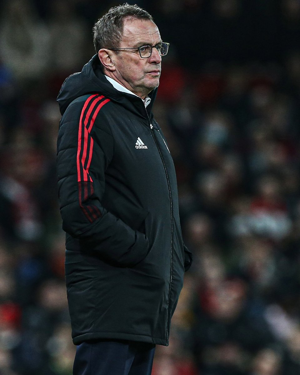 DeadlineDayLive's tweet photo. 🚨 As many as 11 players now want to leave Man United after becoming disillusioned with life at the club.

Many of the players are underwhelmed by Rangnick’s coaching, not impressed by his tactics and disappointed by the quality of his assistants.

(Source: @MirrorFootball) https://t.co/W0KcrvMu45