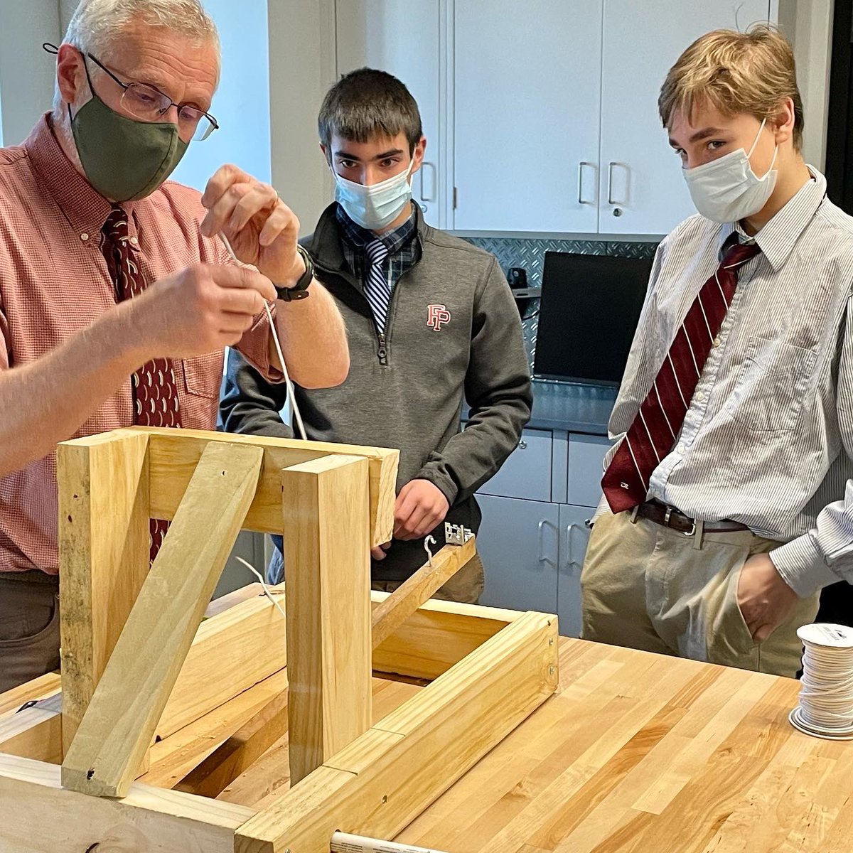 fairfieldprep's tweet image. Honors Physics students are designing and building catapults to achieve specific distance goals and learning about the laws of motion. Mr. Ford’s class tested their designs in the McLeod Innovation Center. #BeIgnited #BeInnovative #PrepSTEM #handsonlearning