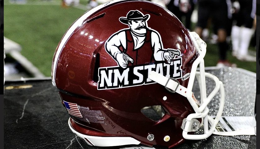 MasonWhite5311's tweet photo. I'm extremely and beyond blessed
to say I've received a division 1 offer
to New Mexico State University! @Coach_MacNMSU @mtsacfootball @NMStateFootball #Aggieup https://t.co/CTAd4mvcVQ